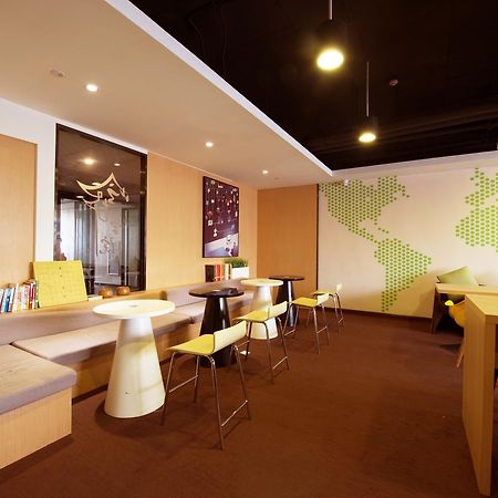 Iu Hotel Ruoyang Yiyang Wenhua Road Εξωτερικό φωτογραφία