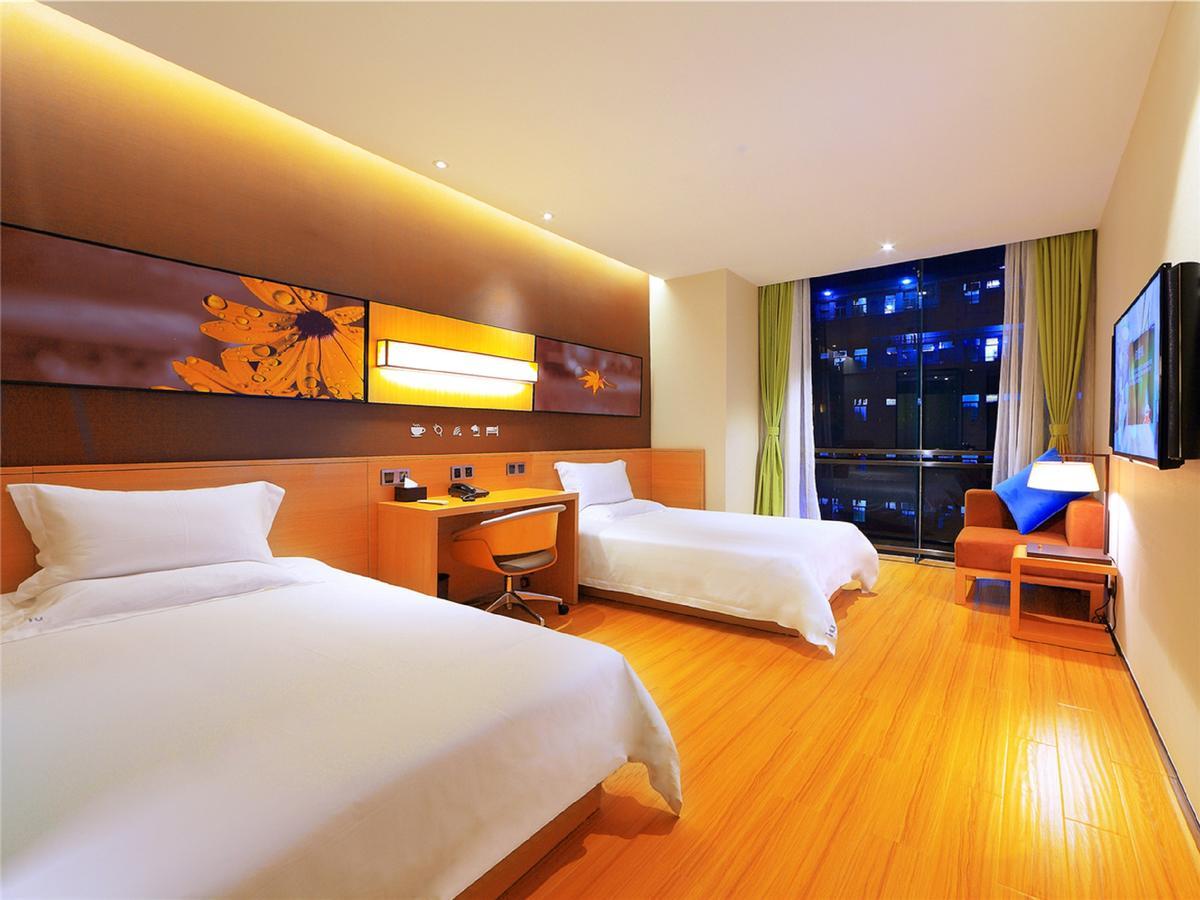 Iu Hotel Ruoyang Yiyang Wenhua Road Εξωτερικό φωτογραφία