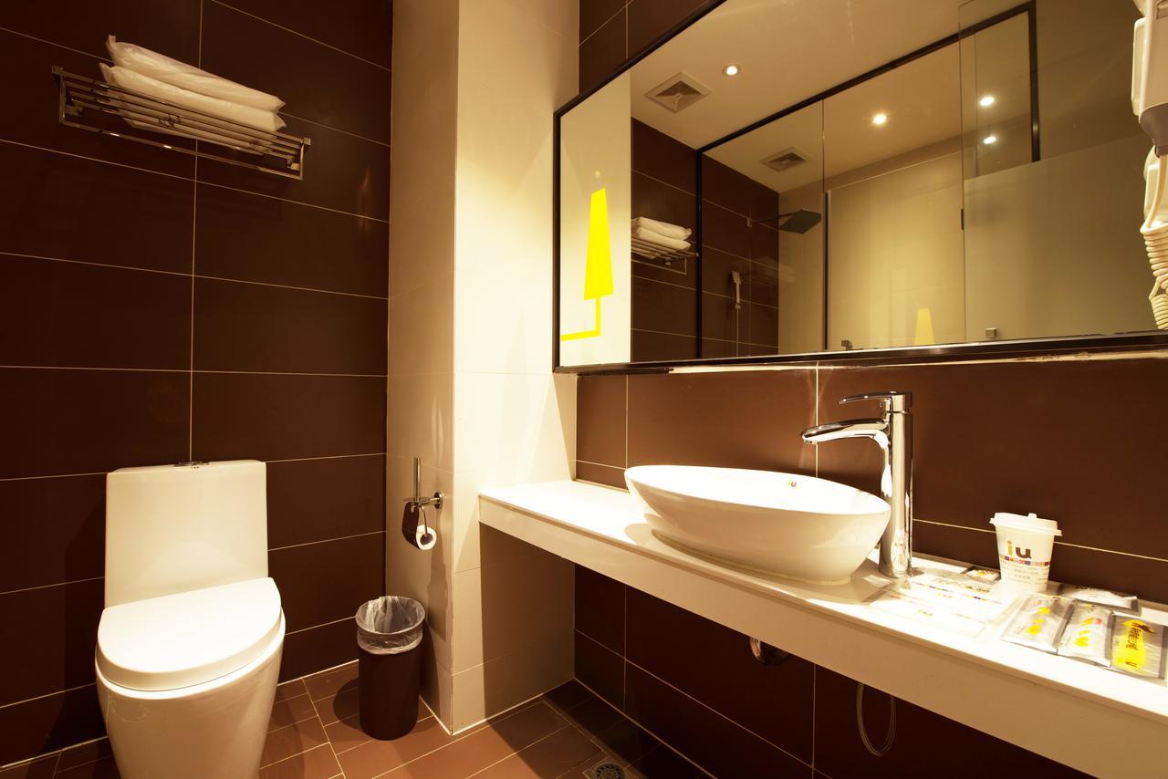 Iu Hotel Ruoyang Yiyang Wenhua Road Εξωτερικό φωτογραφία