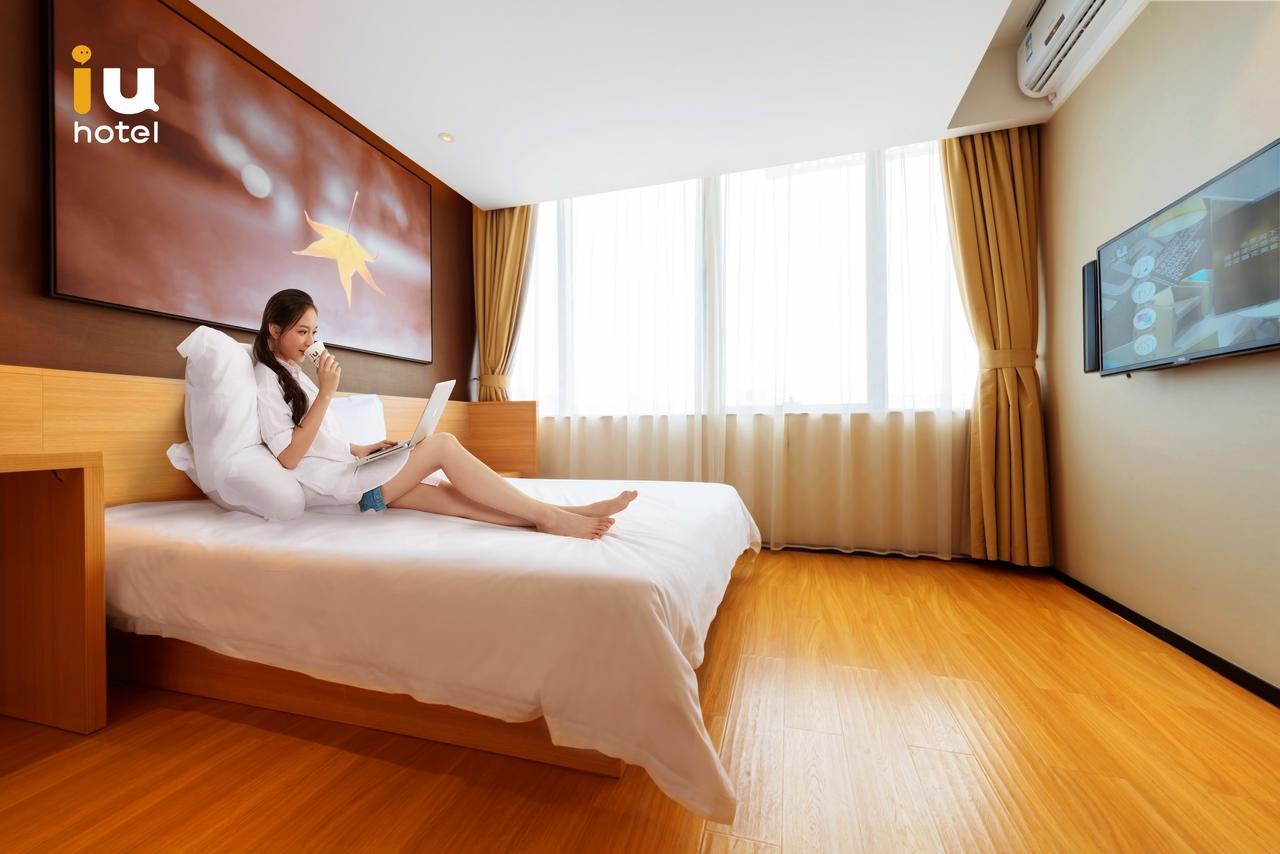 Iu Hotel Ruoyang Yiyang Wenhua Road Εξωτερικό φωτογραφία